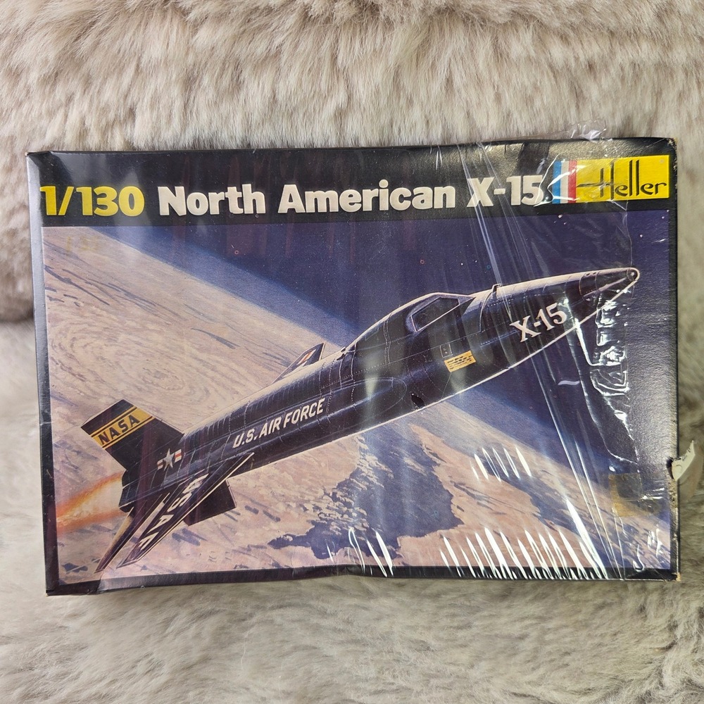 Heller North American X-15 1/130 Scale Model Kit No 043 NASA USAF Vintage Sealed